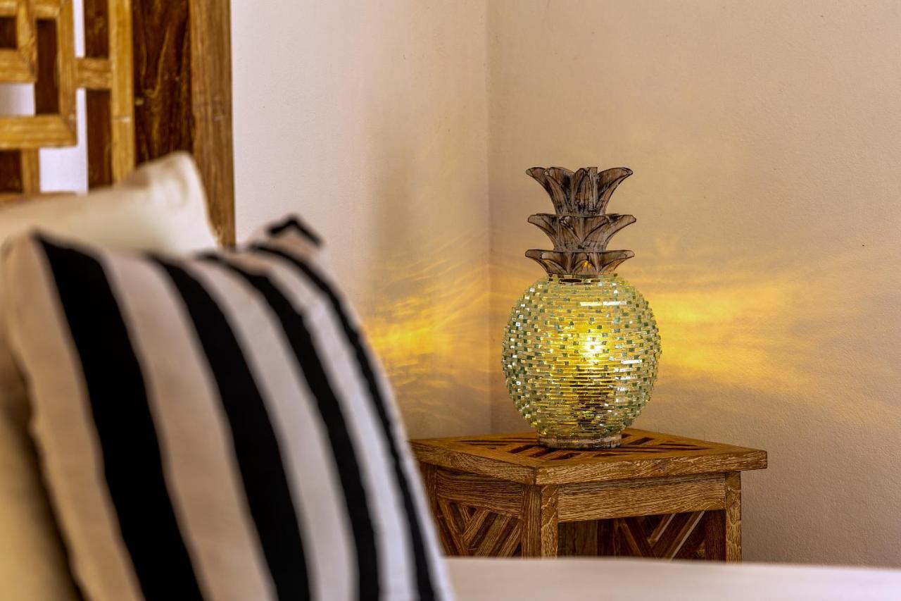 הוילה Pineapple House Manzanillo מראה חיצוני תמונה