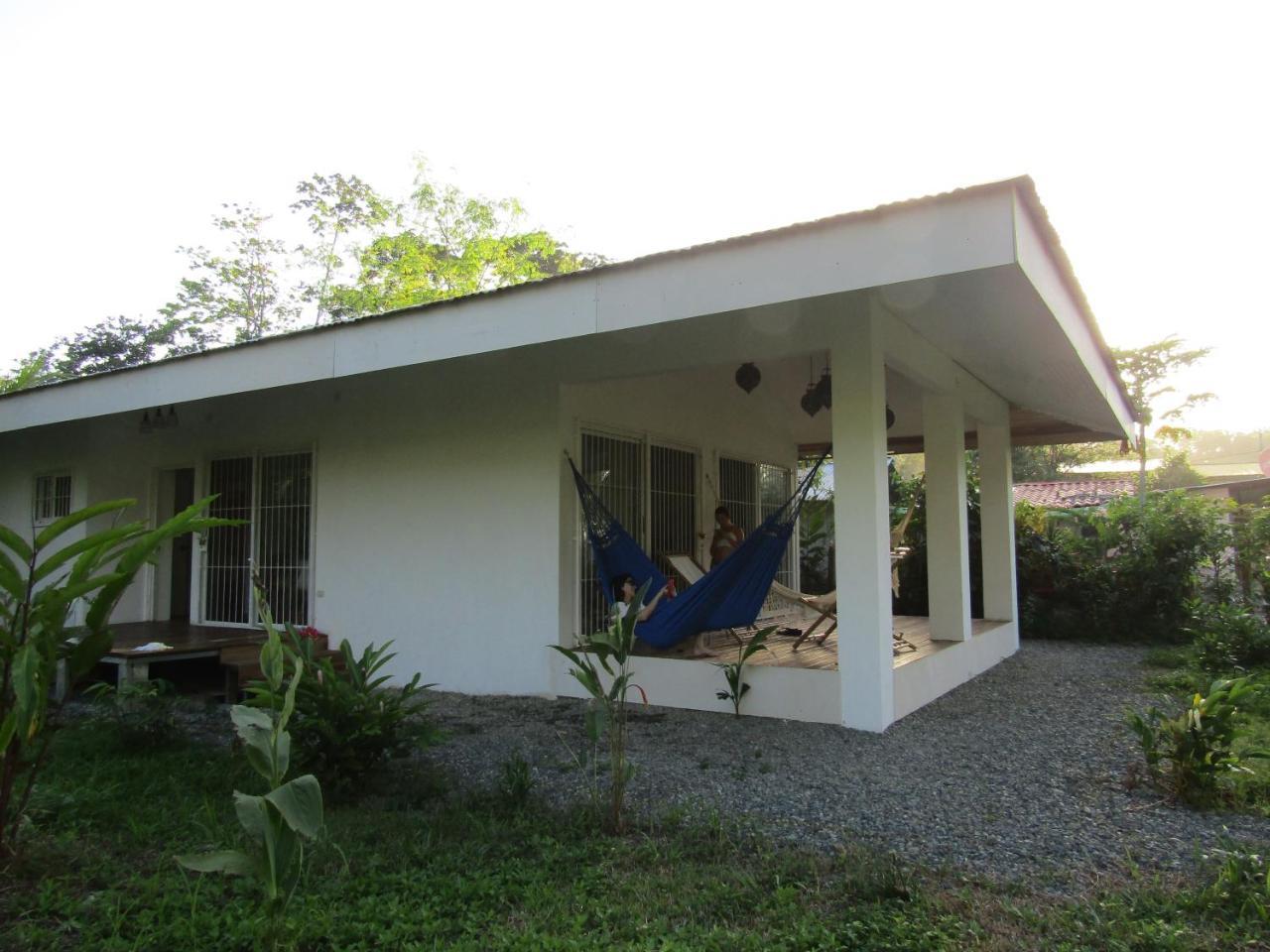 הוילה Pineapple House Manzanillo מראה חיצוני תמונה